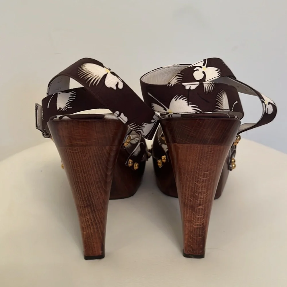 Gucci Heels - Picture 3 of 7